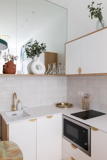 Bel Appartement D'Architecte Au Coeur De Parijs Buitenkant foto