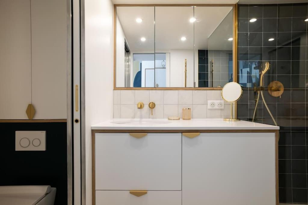 Bel Appartement D'Architecte Au Coeur De Parijs Buitenkant foto